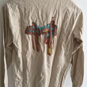 Gildan Beige Long Sleeve Shirt with Saddle Graphic